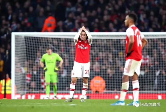 阿森纳遭遇黑色三分钟丢榜首    阿森纳遭遇黑色三分钟丢榜首